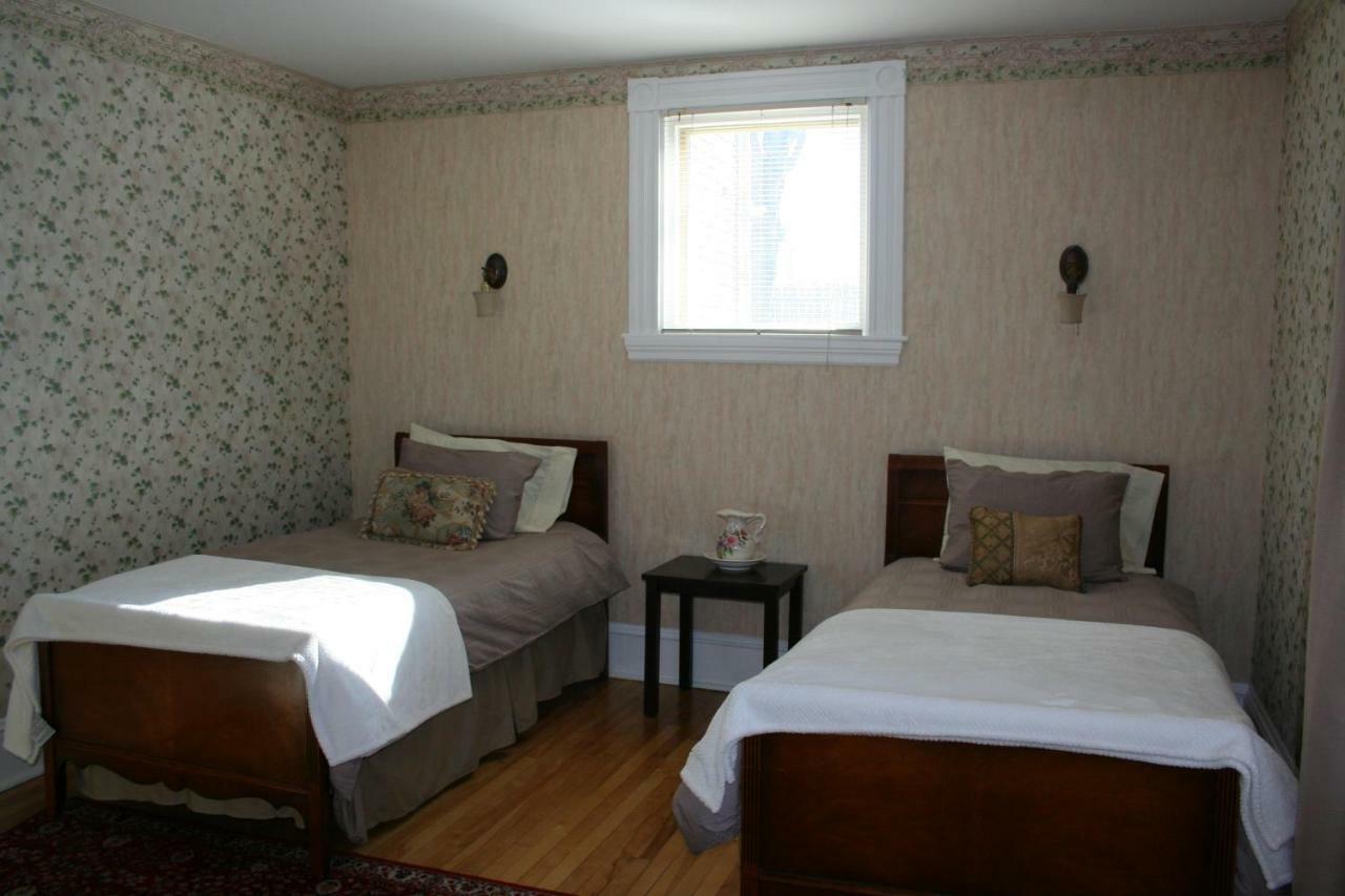 Sackville Bed And Breakfast Exterior foto